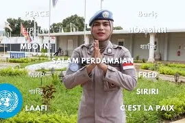 A woman peacekeeper